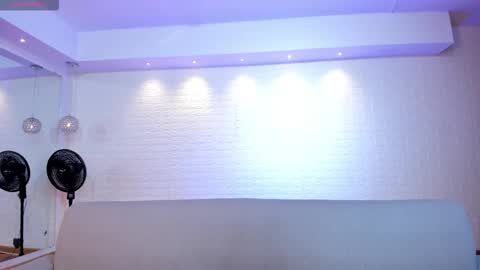 Violett  Everyday From 0530 to 1430 Col Time online show from 23, 12, 2025