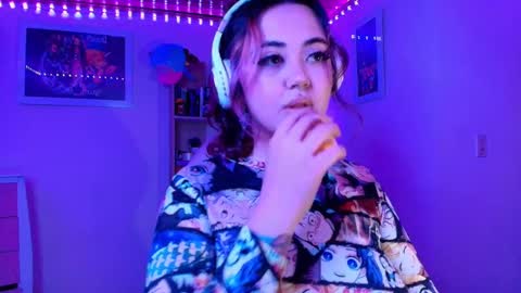 Snapshot of violeet_smile chatting on 29, 9, 2025 violet online show from 29, 9, 2025