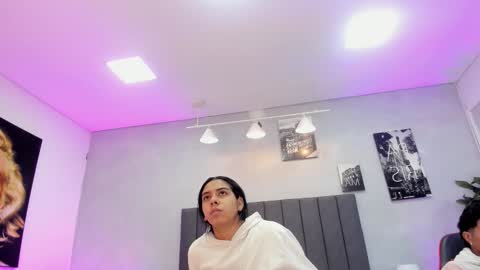 Violet and Myers online show from 14, 11, 2025