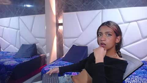 Violet online show from 14, 3, 2026