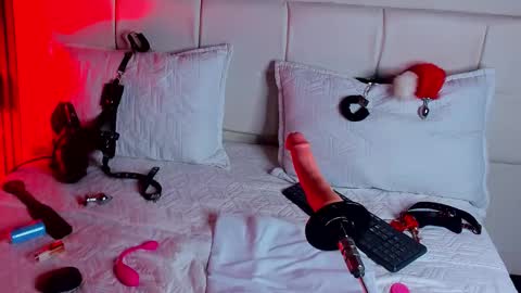 Violet online show from 26, 10, 2025