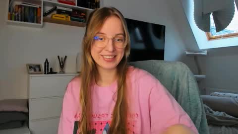 Violet online show from 2, 12, 2025