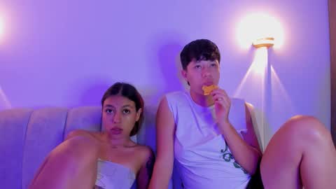 Violet and Casper online show from 17, 11, 2025