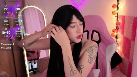 violet online show from 16, 11, 2025