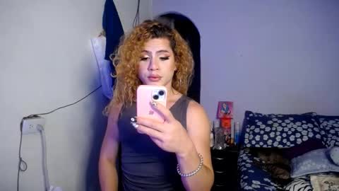 violet_hyuga online show from 21, 10, 2025