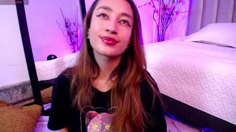 Violet Jones online show from 22, 12, 2024