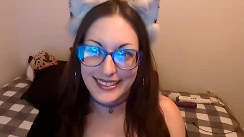 Snapshot of violet_kitty_9 chatting on 2, 8, 2026 Violet Kitty online show from 2, 8, 2026