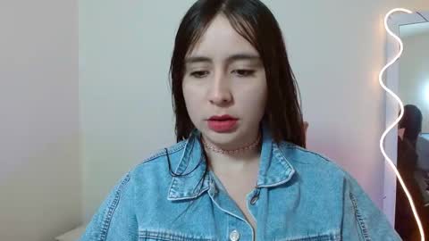Snapshot of violet_tay1 chatting on 20, 9, 2025 violet_tay1 online show from 20, 9, 2025