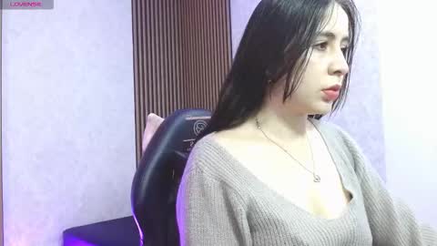 violet_tay1 online show from 27, 10, 2025