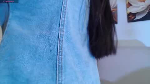 violet_tay1 online show from 2, 12, 2025