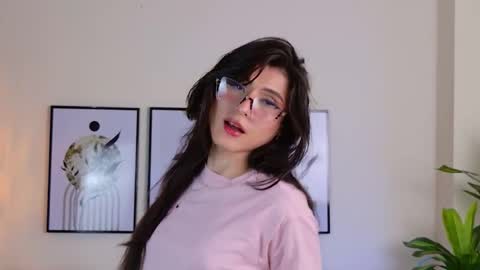 Violeta online show from 8, 10, 2025