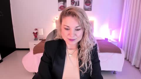 violeta_hotter_ online show from 19, 11, 2025