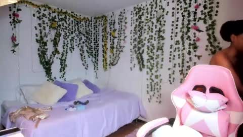 Snapshot of violeta_miler_ chatting on 19, 5, 2026 Violeta online show from 19, 5, 2026