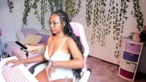 Snapshot of violeta_miler_ chatting on 30, 5, 2026 Violeta online show from 30, 5, 2026