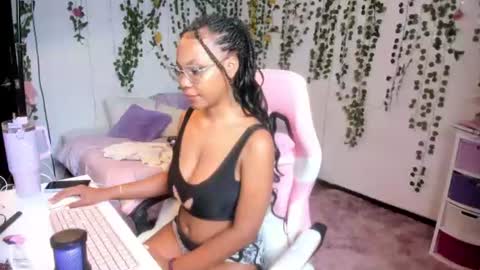 Snapshot of violeta_miler_ chatting on 13, 6, 2026 Violeta online show from 13, 6, 2026