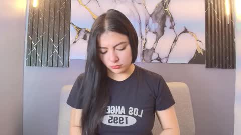 Snapshot of violeta_parkker chatting on 22, 12, 2025 Violeta online show from 22, 12, 2025