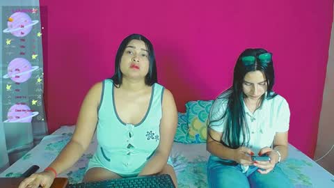 Snapshot of violeta_rouses chatting on 4, 1, 2025 violeta_rouses online show from 4, 1, 2025