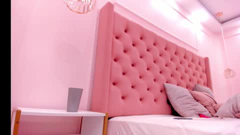 violeta_soracchi_ online show from 9, 3, 2025