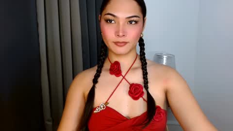 Snapshot of violetasha chatting on 8, 2, 2025 violet online show from 8, 2, 2025