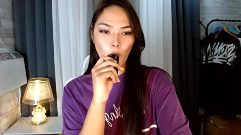 Snapshot of violetasha chatting on 19, 9, 2025 violet online show from 19, 9, 2025