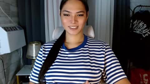 Snapshot of violetasha chatting on 10, 10, 2025 violet online show from 10, 10, 2025