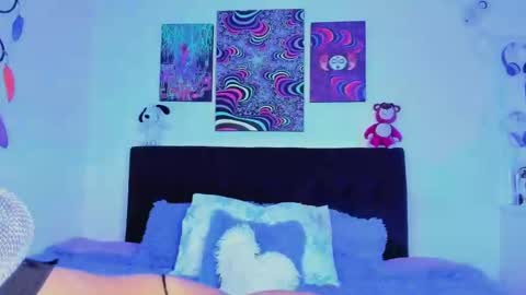 Snapshot of violetbunnyy1 chatting on 29, 1, 2025 Violet online show from 29, 1, 2025