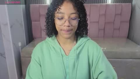 violeth_b online show from 5, 2, 2026