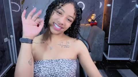 violeth_b online show from 24, 4, 2026