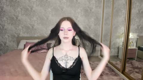 violetharmee online show from 29, 3, 2026