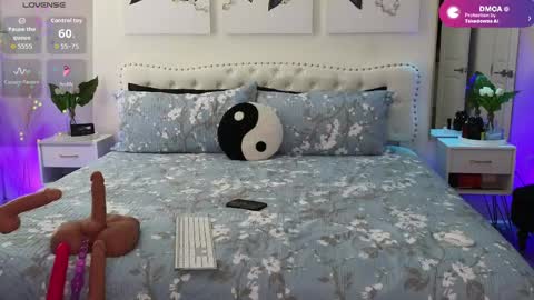 Snapshot of violetik888 chatting on 29, 5, 2026 VioletBaby online show from 29, 5, 2026
