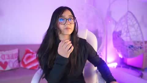 Snapshot of violetjonesx chatting on 30, 6, 2026 violetjonesx online show from 30, 6, 2026