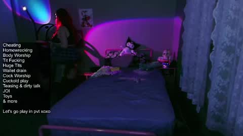 Violet October online show from 13, 9, 2025