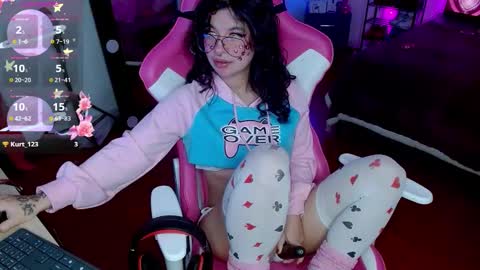   online show from 17, 10, 2025