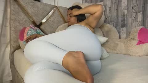 violetroussee online show from 11, 11, 2025