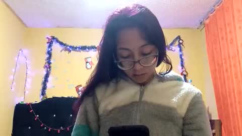 Violet777  online show from 19, 12, 2025