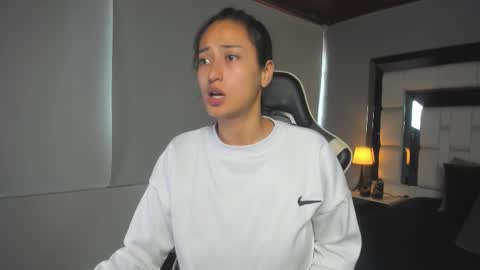 violetskinny online show from 8, 1, 2026