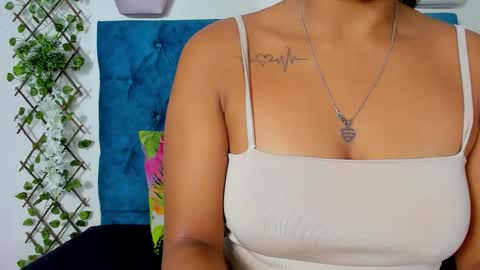 violett  rousee online show from 30, 10, 2025