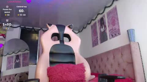 Snapshot of violett_brown9 chatting on 30, 4, 2026 violett_brown9 online show from 30, 4, 2026