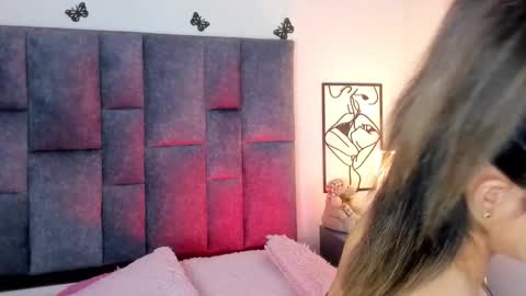 Violetta Ficher online show from 15, 12, 2025