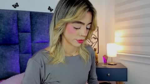 Snapshot of violetta_ficher chatting on 19, 1, 2026 Violetta Ficher online show from 19, 1, 2026