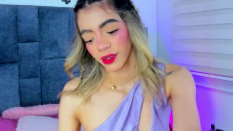 Snapshot of violetta_ficher chatting on 24, 2, 2026 Violetta Ficher online show from 24, 2, 2026