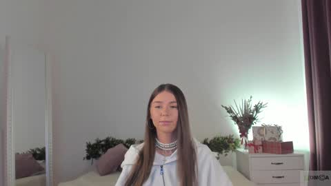 Snapshot of violetta_finch chatting on 15, 12, 2024 violetta_finch online show from 15, 12, 2024