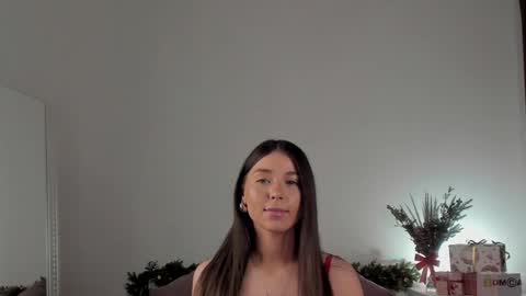 Snapshot of violetta_finch chatting on 7, 1, 2025 violetta_finch online show from 7, 1, 2025