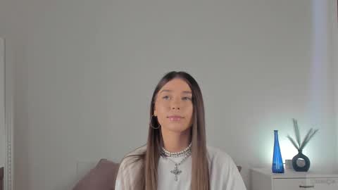 Snapshot of violetta_finch chatting on 19, 2, 2025 violetta_finch online show from 19, 2, 2025