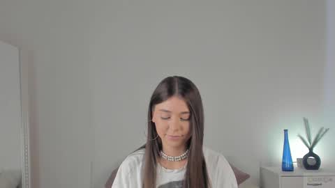 Snapshot of violetta_finch chatting on 23, 2, 2025 violetta_finch online show from 23, 2, 2025