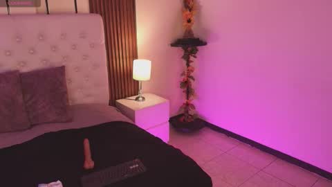 violettaalemida online show from 9, 1, 2026