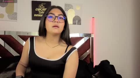 violettabloom1_ online show from 27, 9, 2025