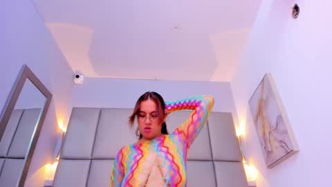 Snapshot of violettaevans_ chatting on 6, 2, 2025 Violetta online show from 6, 2, 2025