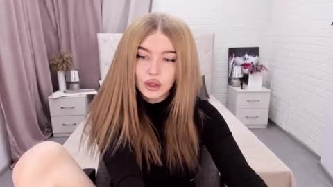 ViolettaOtis online show from 21, 12, 2024