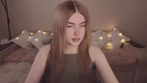 ViolettaOtis online show from 2, 4, 2026